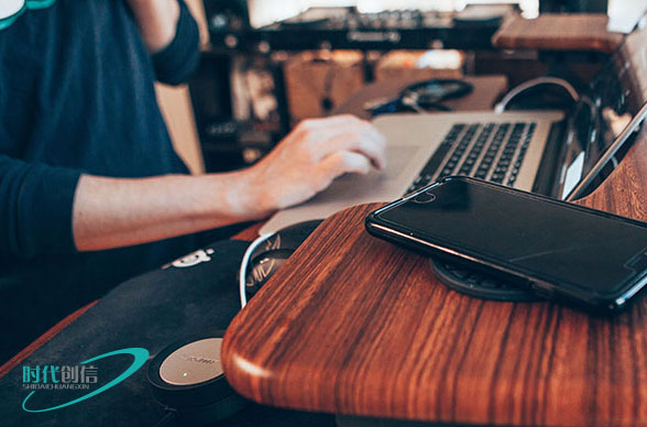 色彩学问在网站制作中的重要性